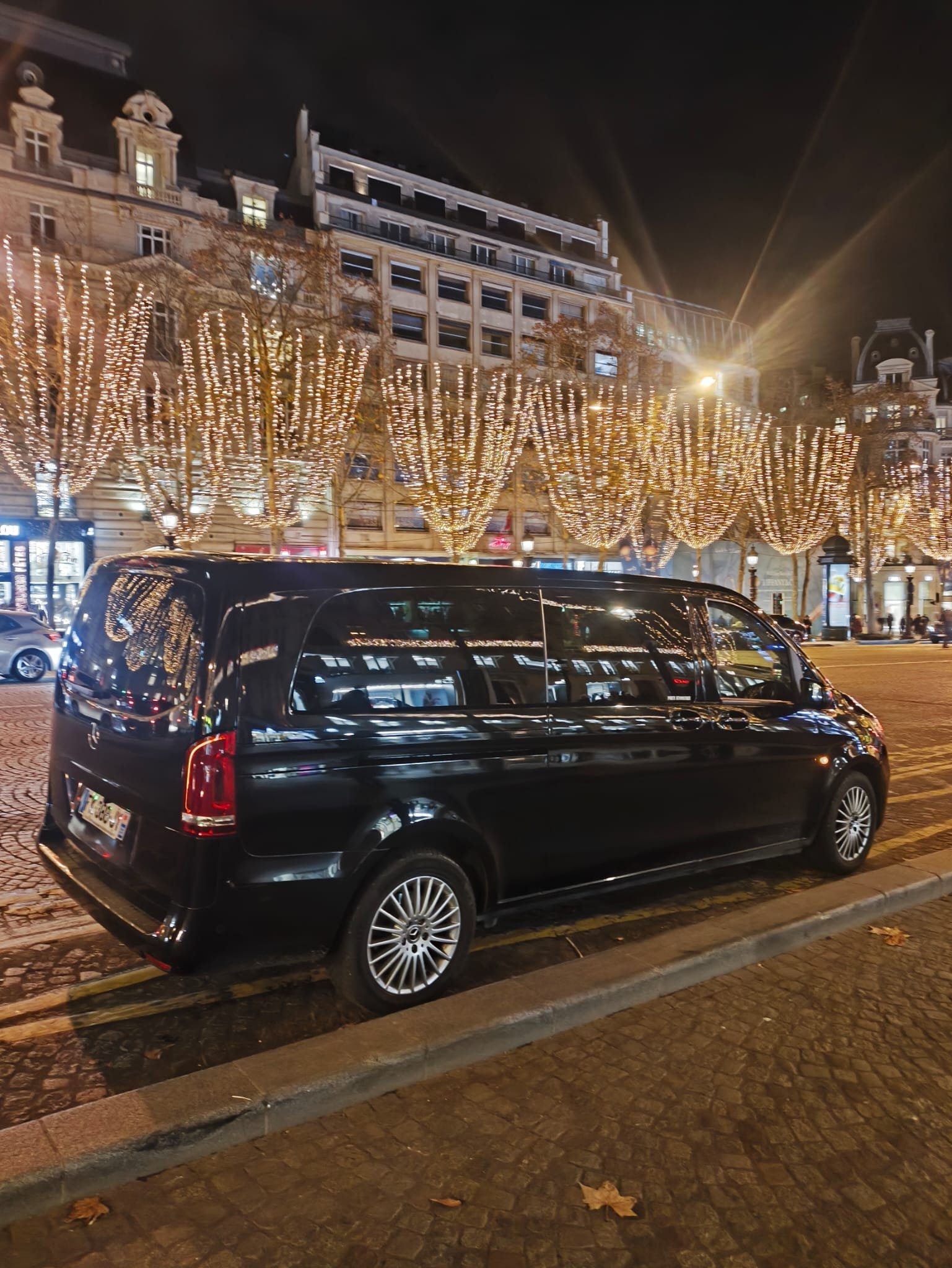 Chauffeur privé Booking Paris Transfer avec véhicule premium à Paris