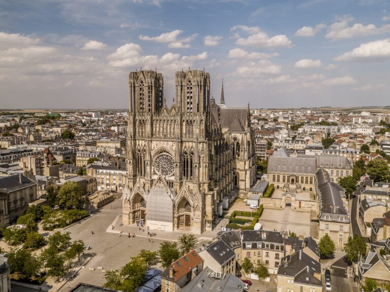 transfert-reims-epernay-cathédrale