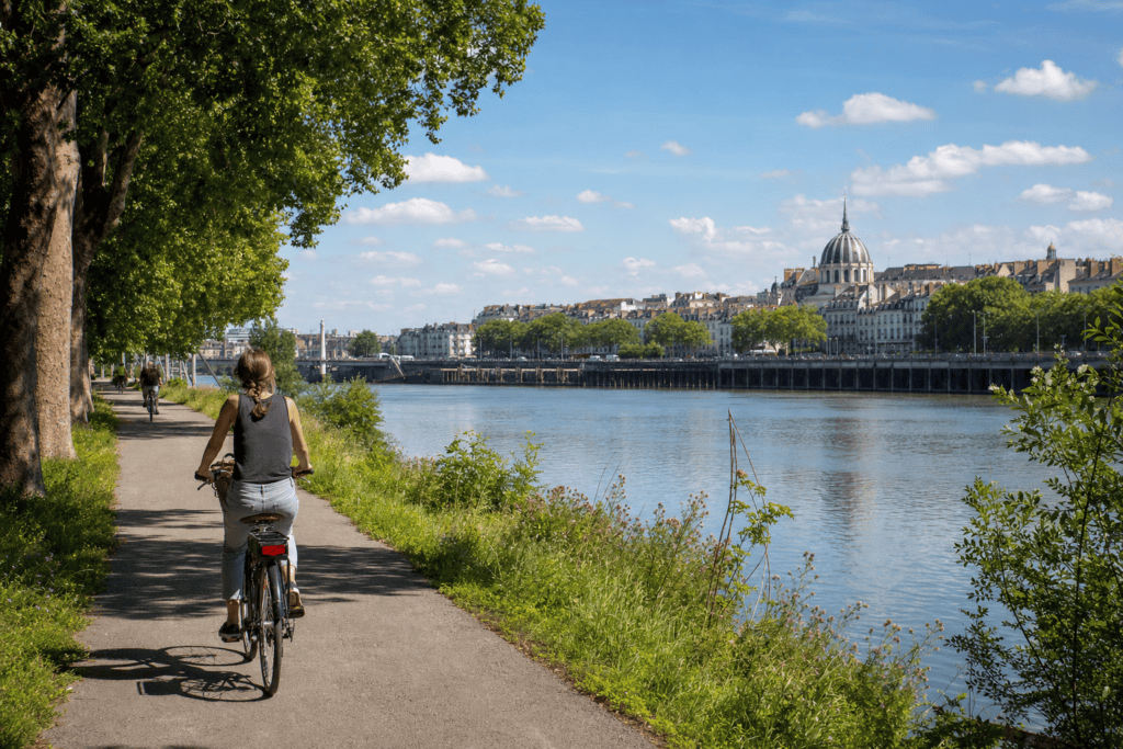 Balade à vélo au fil de la Loire à Nantes