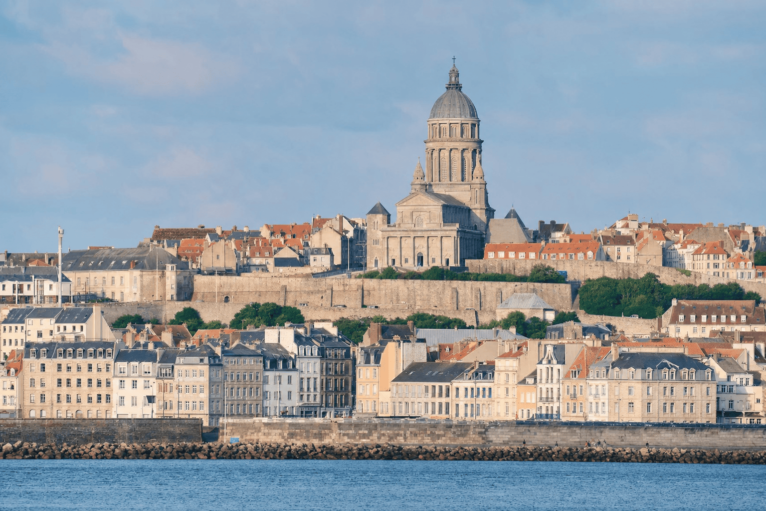 Escapade à Boulogne-sur-Mer depuis Calais, l’Eurotunnel et l’A16 — Boulogne-sur-Mer