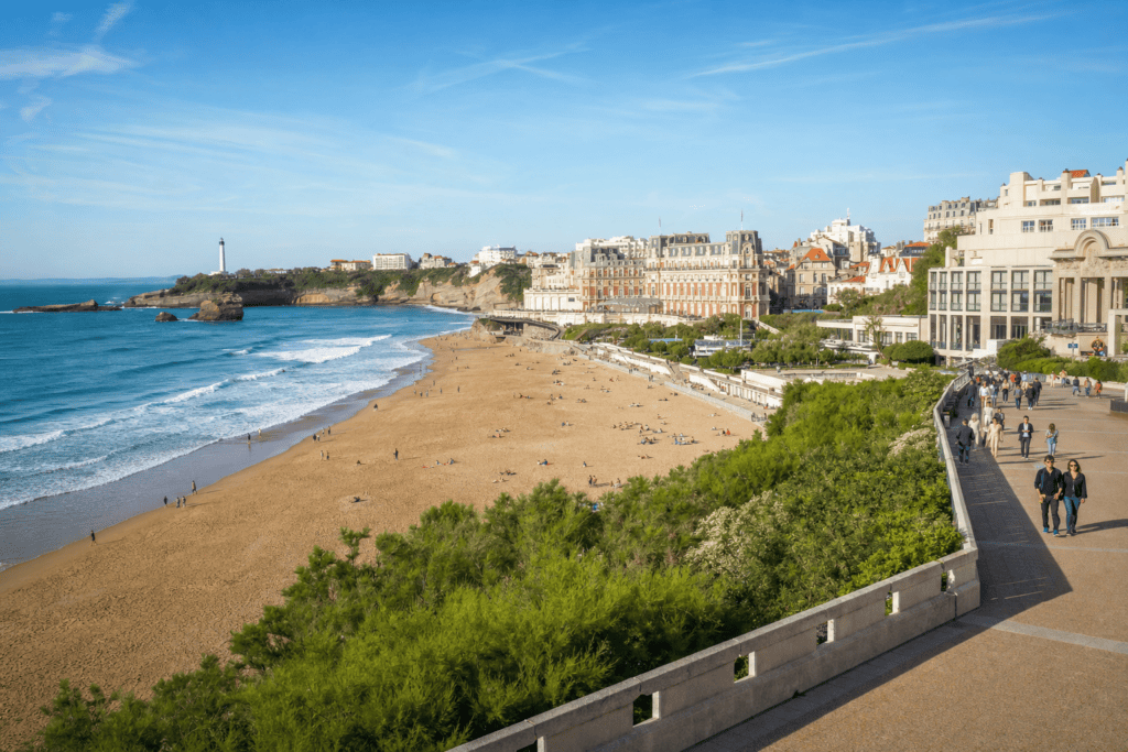 Grande Plage et promenade du front de mer