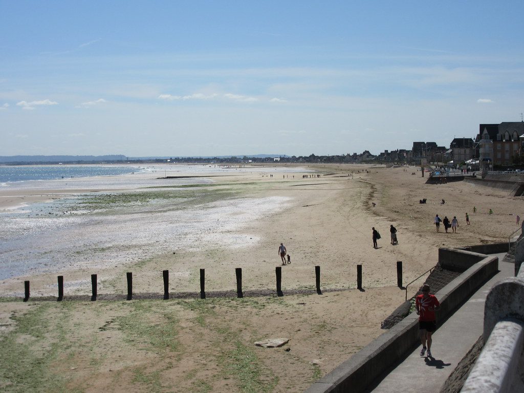 Ouistreham : ports et transferts liés aux croisières