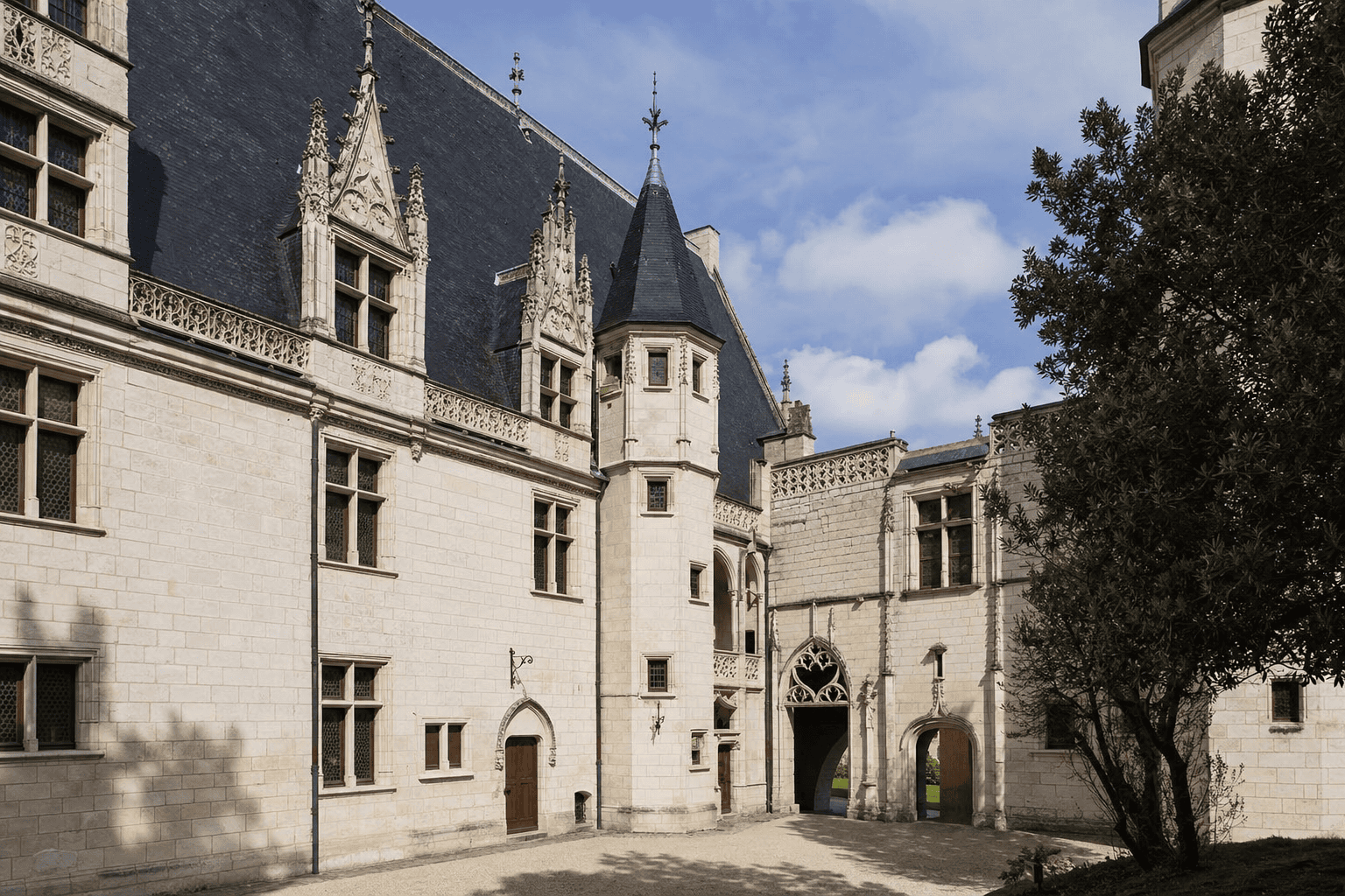 Palais Jacques-Cœur — Bourges