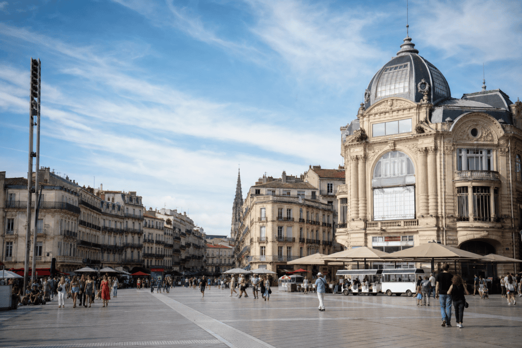 Place de la Comédie et l’Écusson
