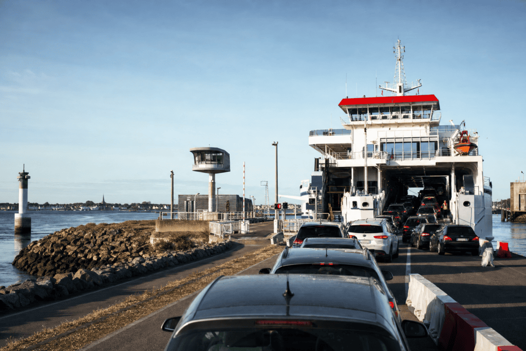 Port de Ouistreham : ferry, traversées et transferts