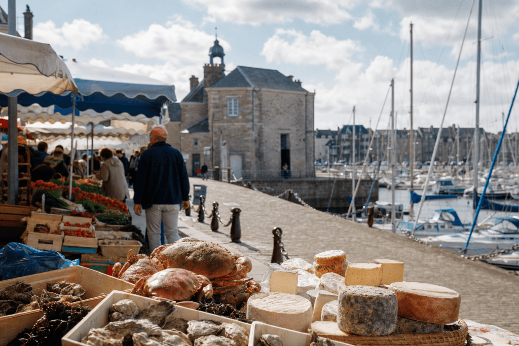 Que faire à Cherbourg : marché, port et spécialités normandes