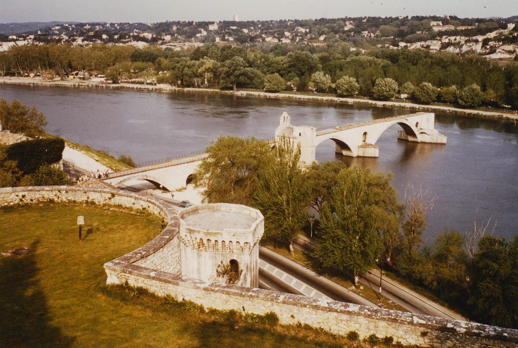 Visiter Avignon intra-muros à pied