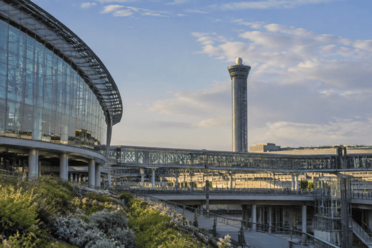 Transfert VTC Aéroport Charles de Gaulle (CDG) → Aéroport d’Orly (ORY)