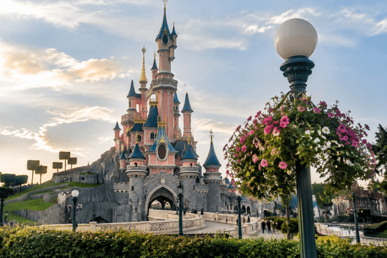 Transfert VTC Aéroport d’Orly (ORY) → Disneyland Paris