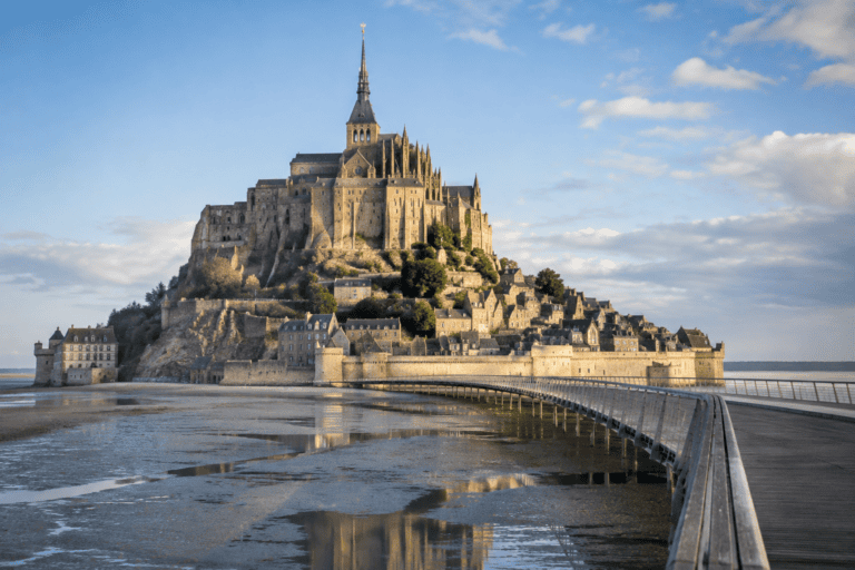 Transfert Paris Mont Saint Michel : préparer une longue journée