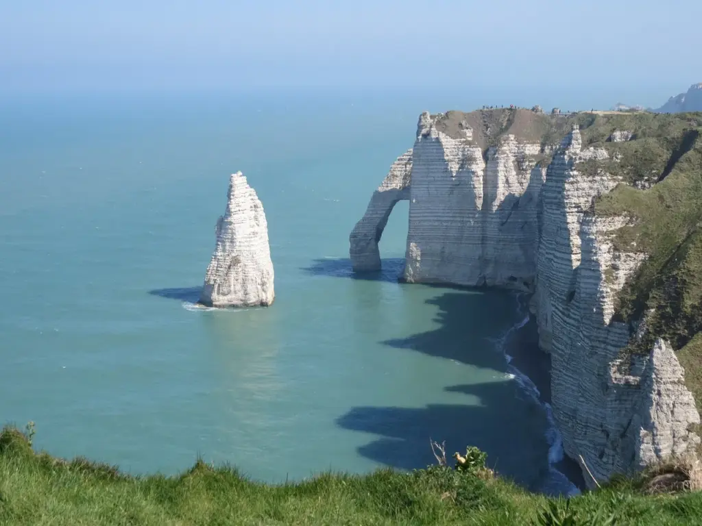 VTC privé entre Paris et Étretat