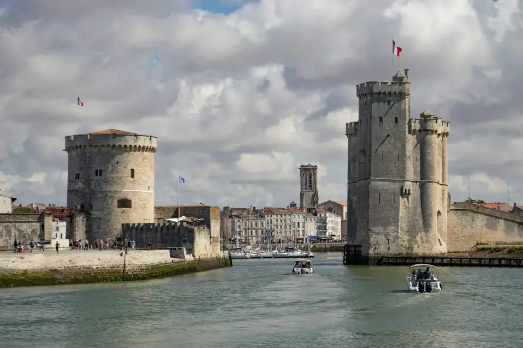 VTC privé entre Paris et La Rochelle