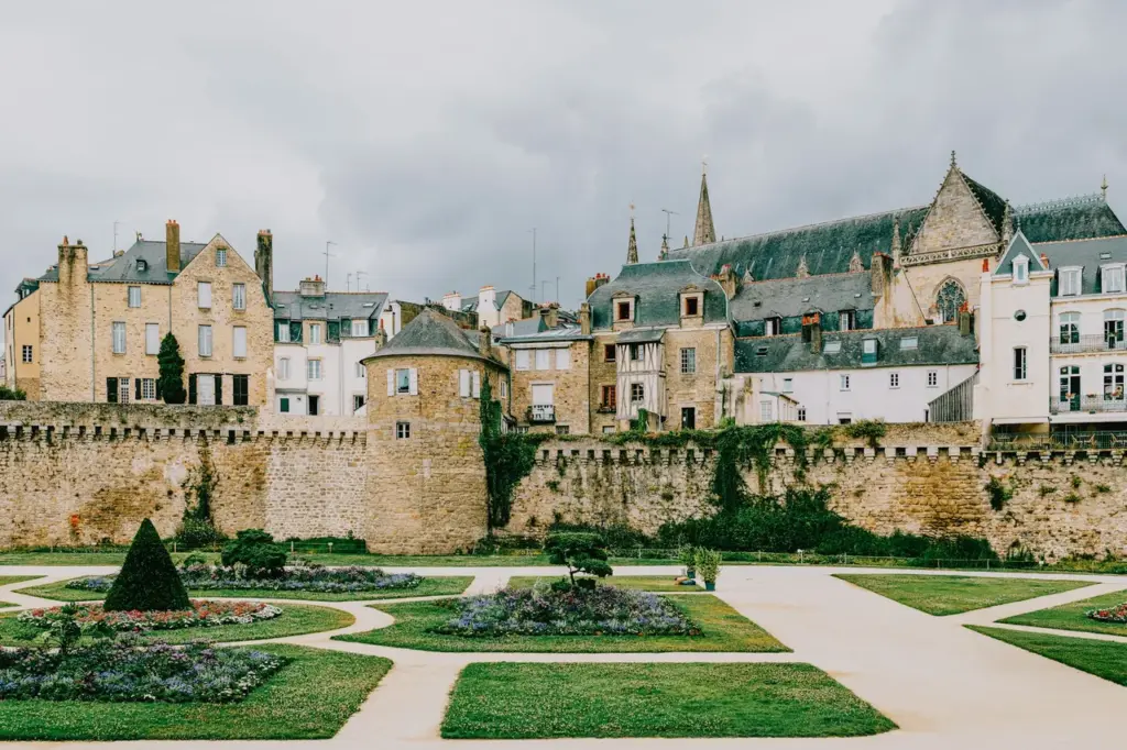 VTC privé entre Paris et Vannes